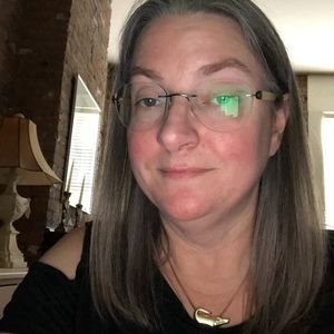 Meet your Posher, Posh